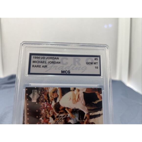 match attax euro 2024 rare cards Topps Match Attax EURO 2024 Trading Cards Single Pack main image 1